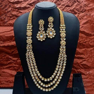 Ishhaara Grey Meena Wings Diamond Necklace Set