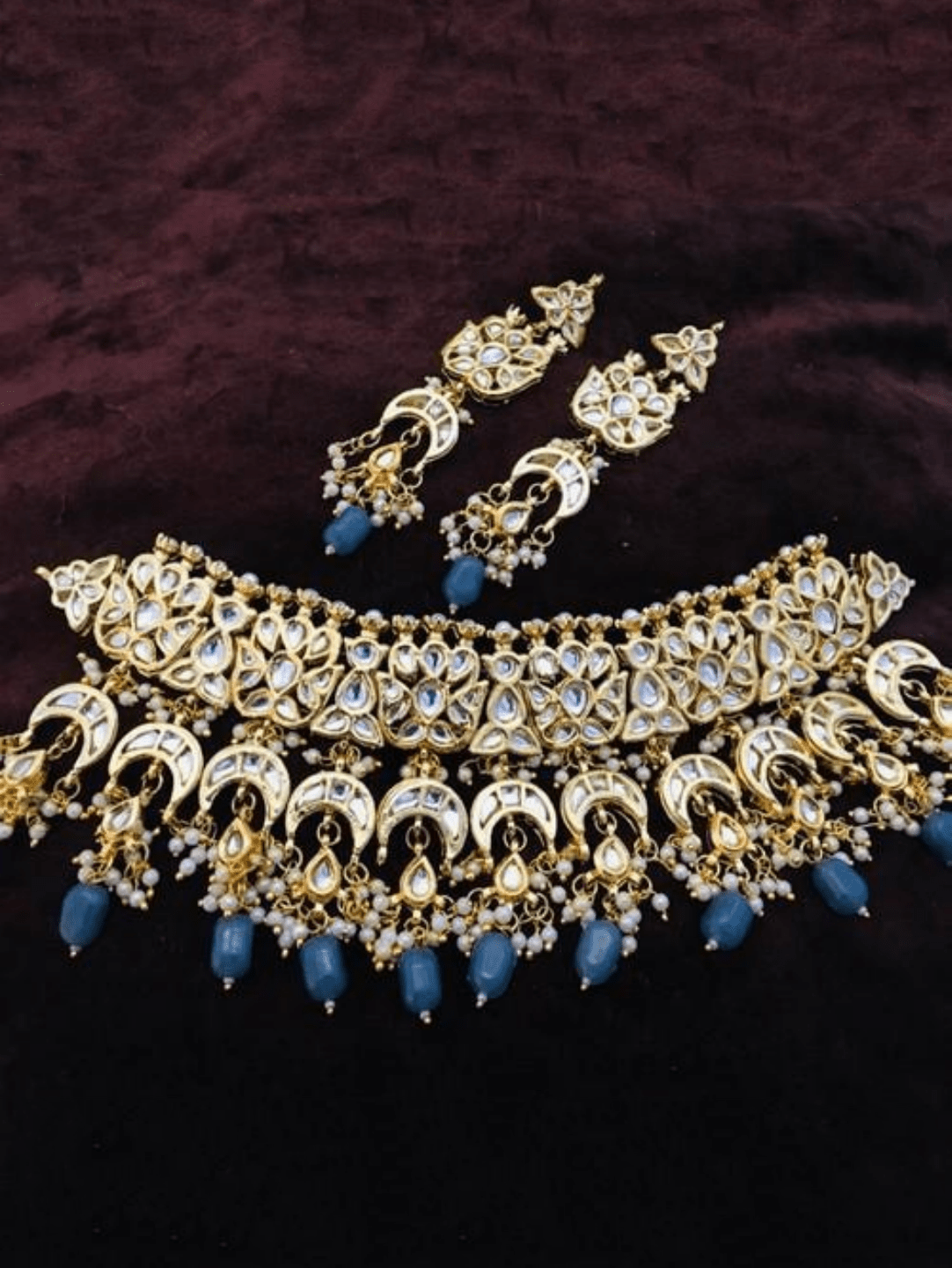 Ishhaara Grey Multi Chand Hanging Necklace Set