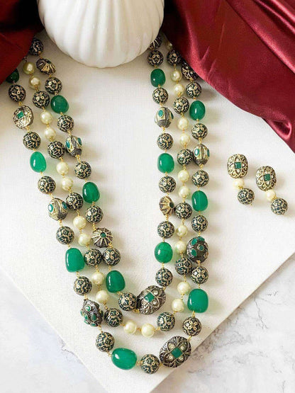 Ishhaara Gunmetal Oval Necklace