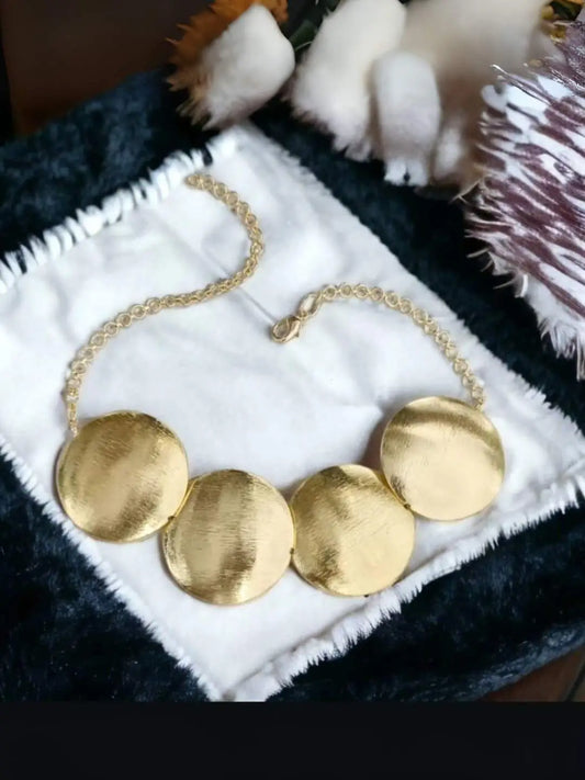 Ishhaara Hadie Bold Chunky Choker