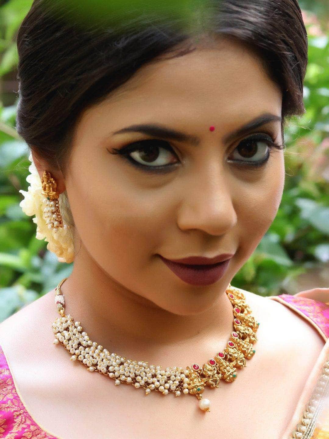 Ishhaara Half Cheed And Half Antique Necklace Temple Jewellery Set