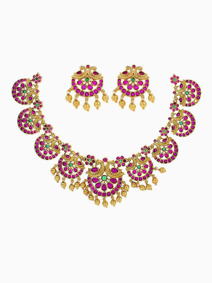 Ishhaara Halfmoon Kempu Jewellery Set