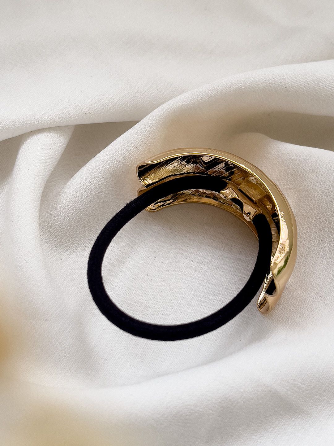 Ishhaara Hammered Double Line Stainless Steel Rubber Band