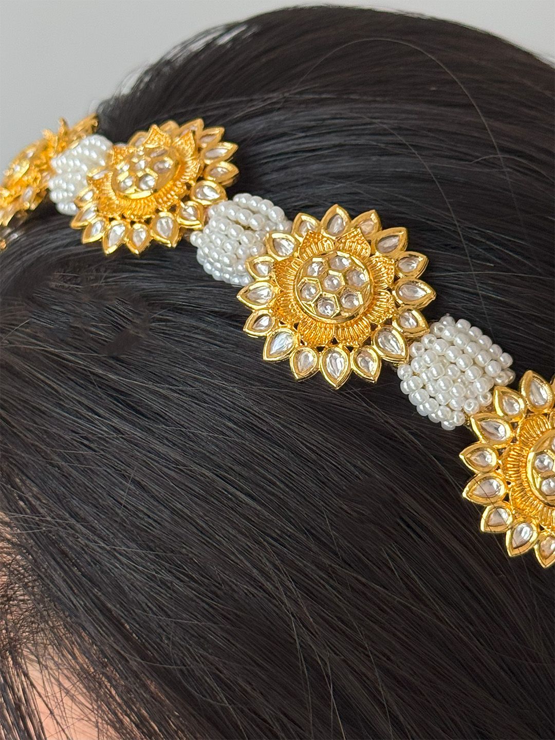 Ishhaara Hand Crafted Floral Shaped Pearl Hairband