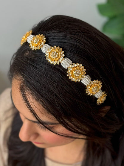 Ishhaara Hand Crafted Floral Shaped Pearl Hairband