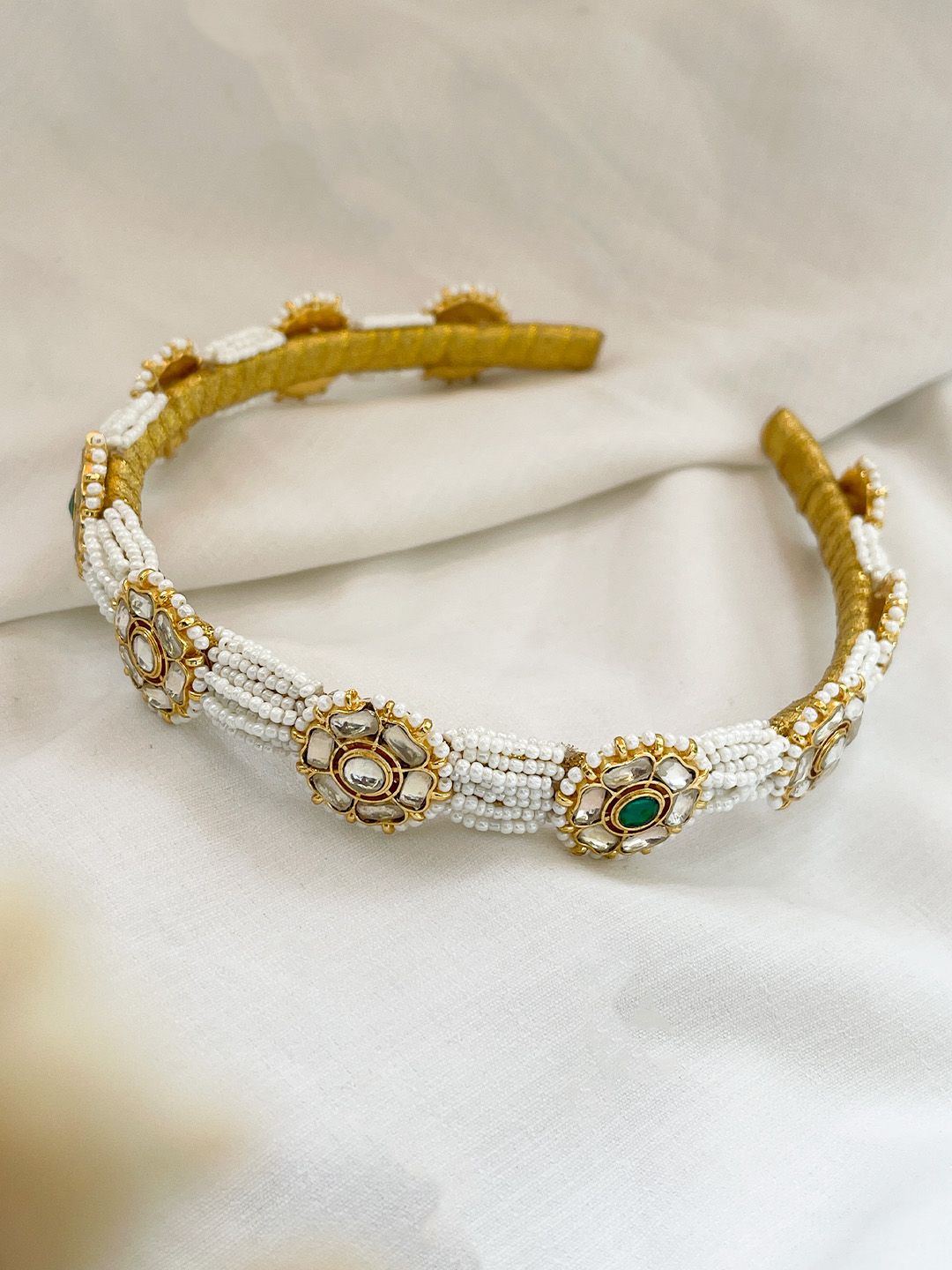 Ishhaara Hand Crafted Pearl Kundan Studded Hairband