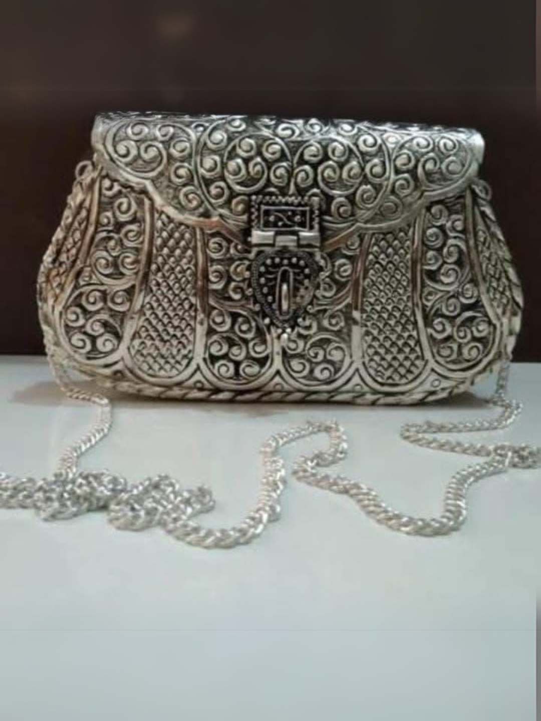 Ishhaara Hand Made Silver Plated Ladies Purse