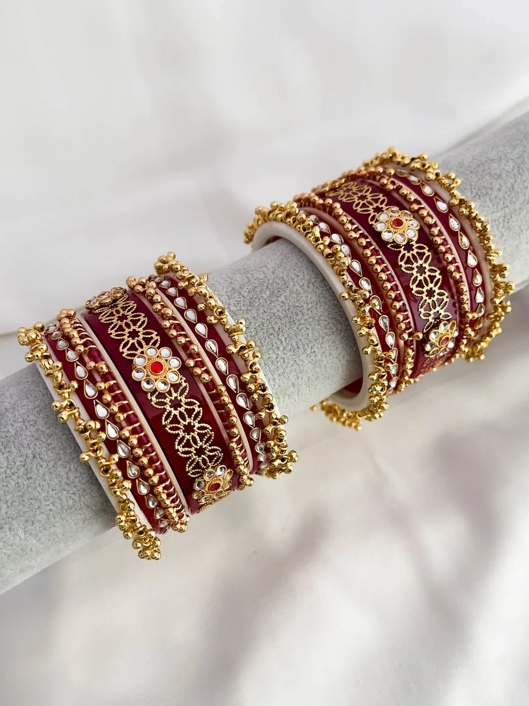 Ishhaara Handcrafted Kundan And Ghoongroo Studded Chooda