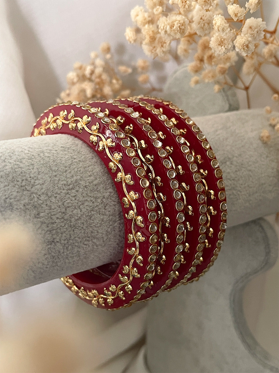 Ishhaara Handcrafted Kundan Studded Rajwadi Bangles