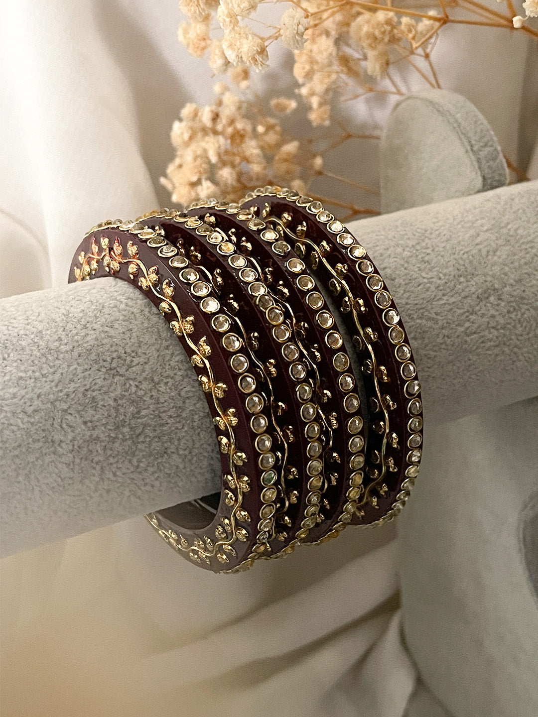 Ishhaara Handcrafted Kundan Studded Rajwadi Bangles