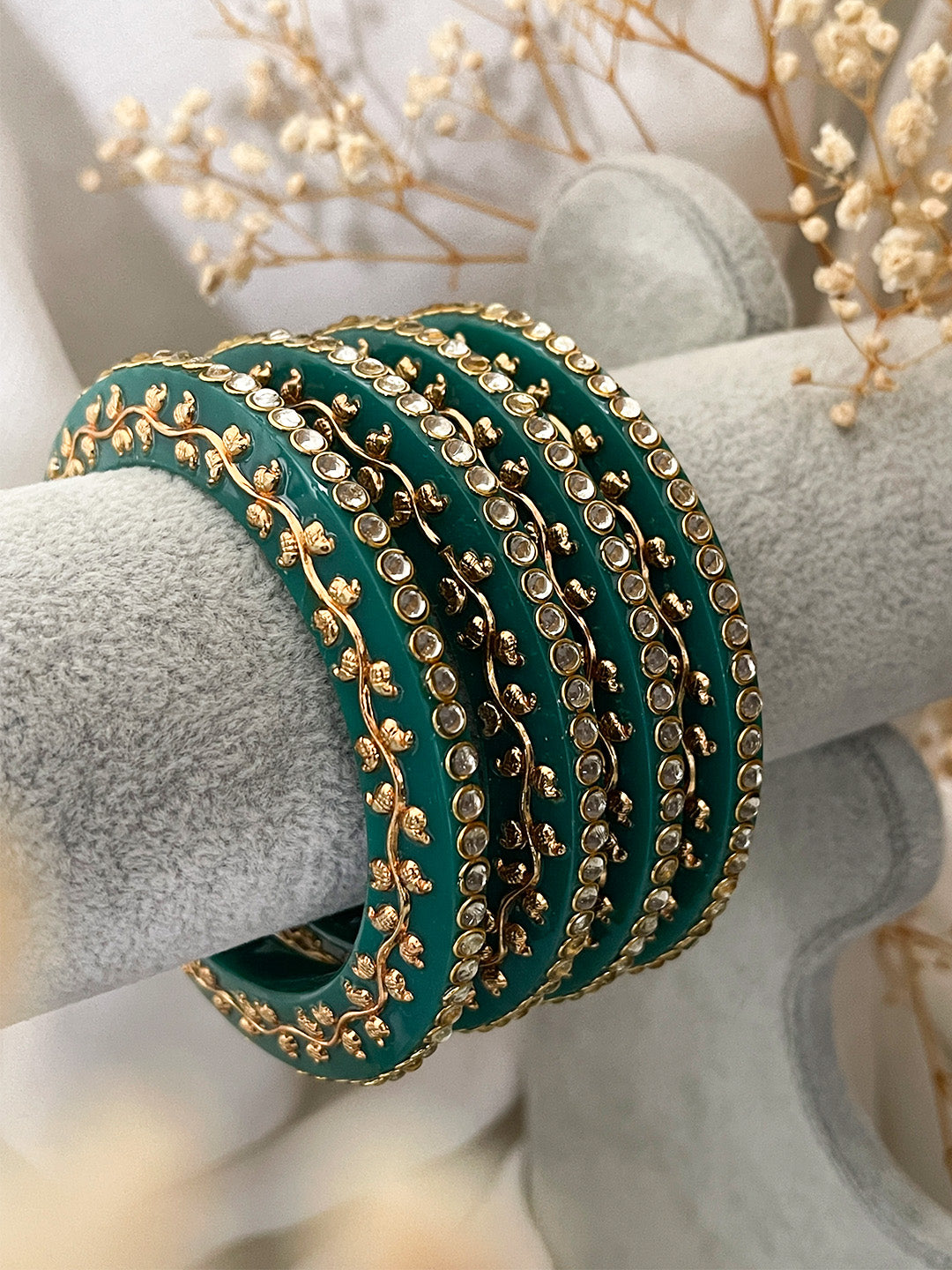 Ishhaara Handcrafted Kundan Studded Rajwadi Bangles