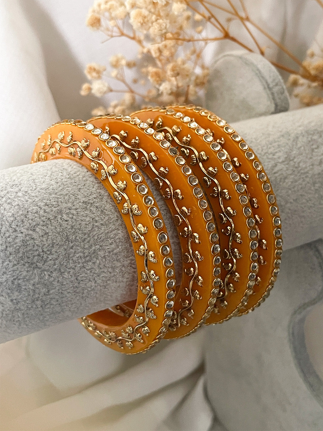 Ishhaara Handcrafted Kundan Studded Rajwadi Bangles