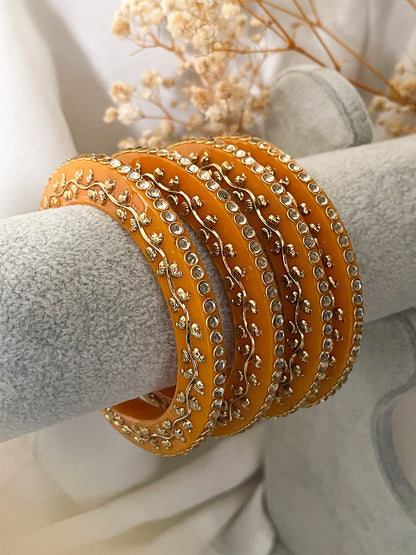 Ishhaara Handcrafted Kundan Studded Rajwadi Bangles