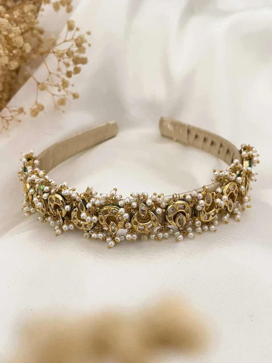 Ishhaara Handmade Moon Shaped Pearl And Kundan Studded Hairband