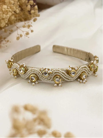 Ishhaara Handmade Pearl And Kundan Studded Ethnic Hairband