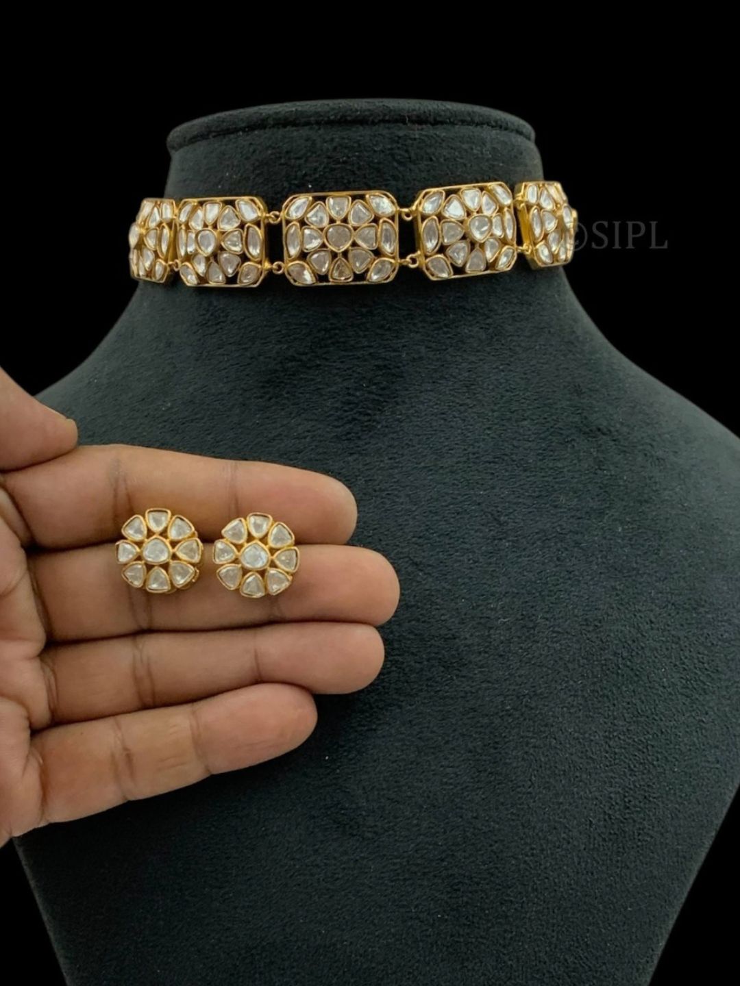 Ishhaara Handmade Polki Studded Statement Choker