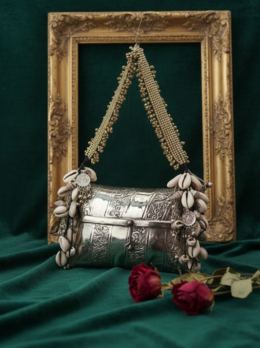 Ishhaara Handmade Pure Brass Base Clutch