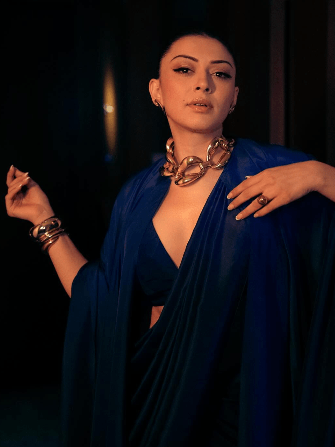 Ishhaara Hansika Motwani In Golden Tunnel Bracelet