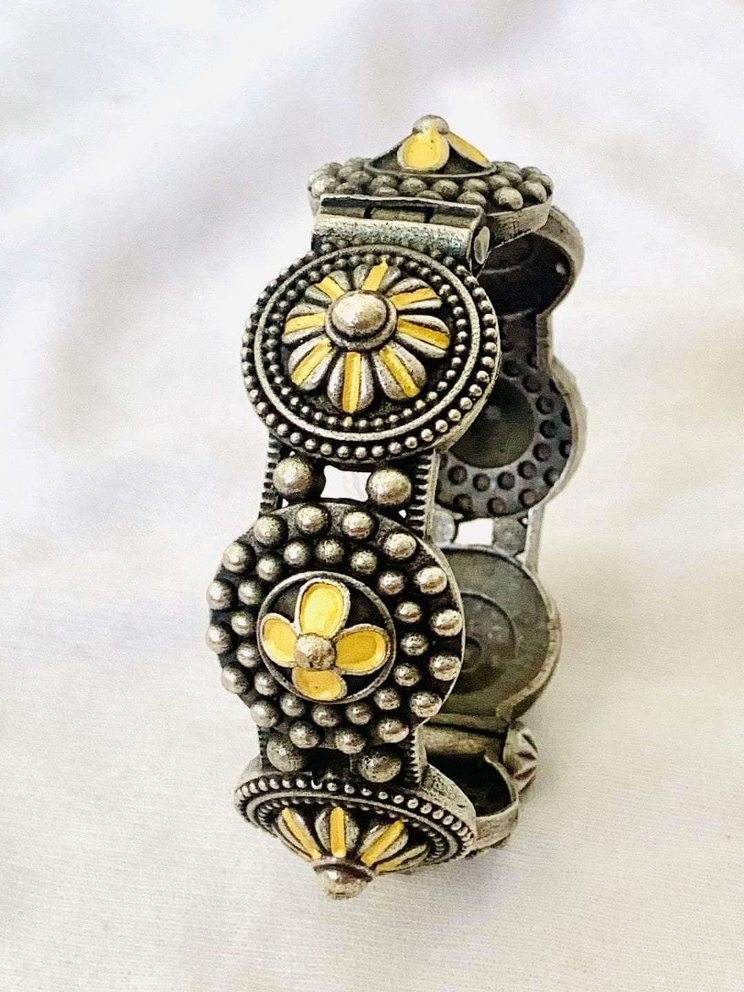 Ishhaara Harleen Sethi In Oxidised Tribal Bangle With Flowers