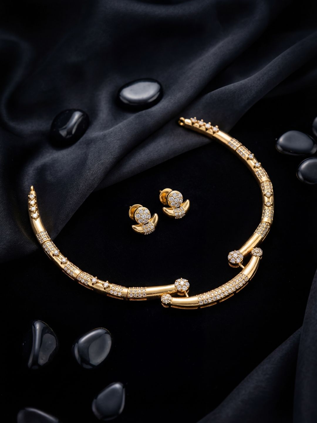 Ishhaara Hasli Diamond Necklace