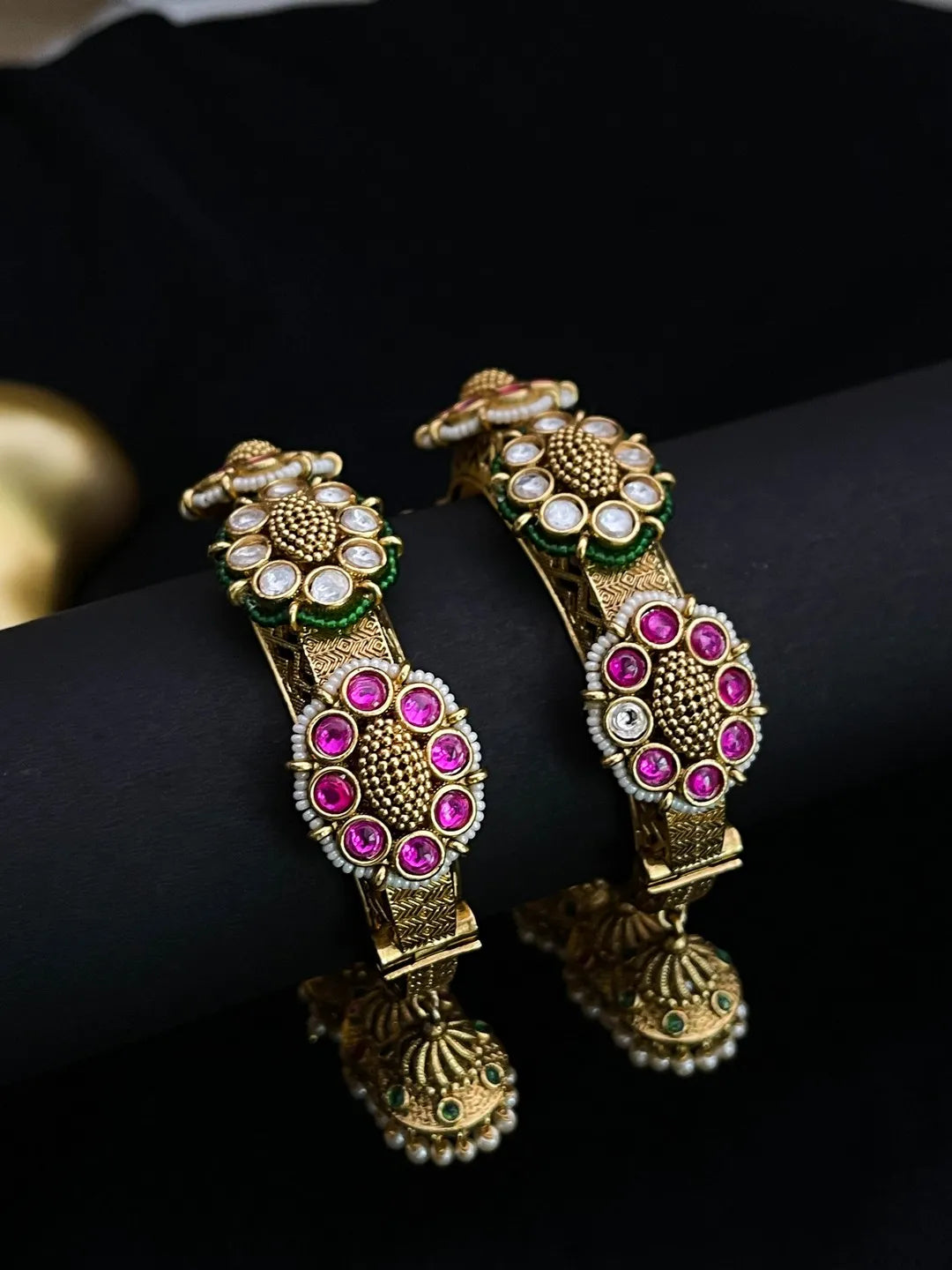 Ishhaara Heritage Antique Bangles