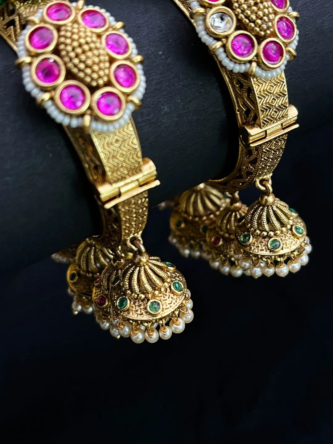 Ishhaara Heritage Antique Bangles