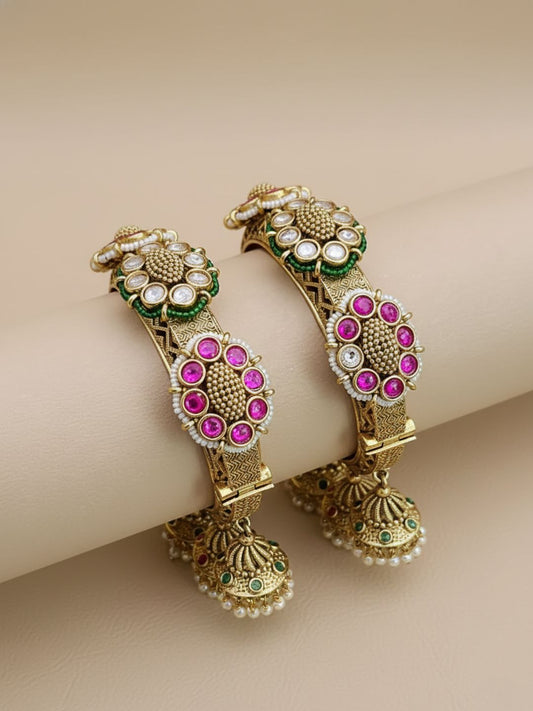 Ishhaara Heritage Antique Bangles