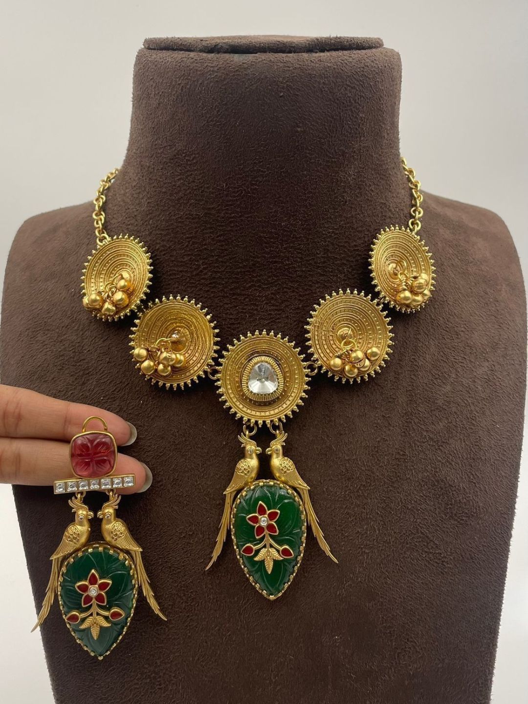 Ishhaara Heritage Hasli Necklace Set