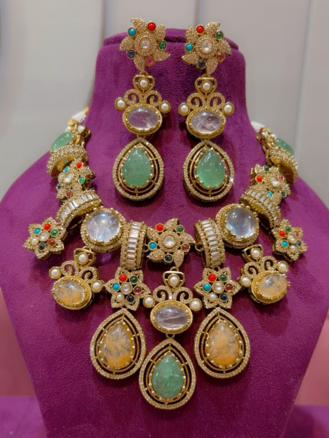 Ishhaara Heritage Multistone Studded Premium Necklace