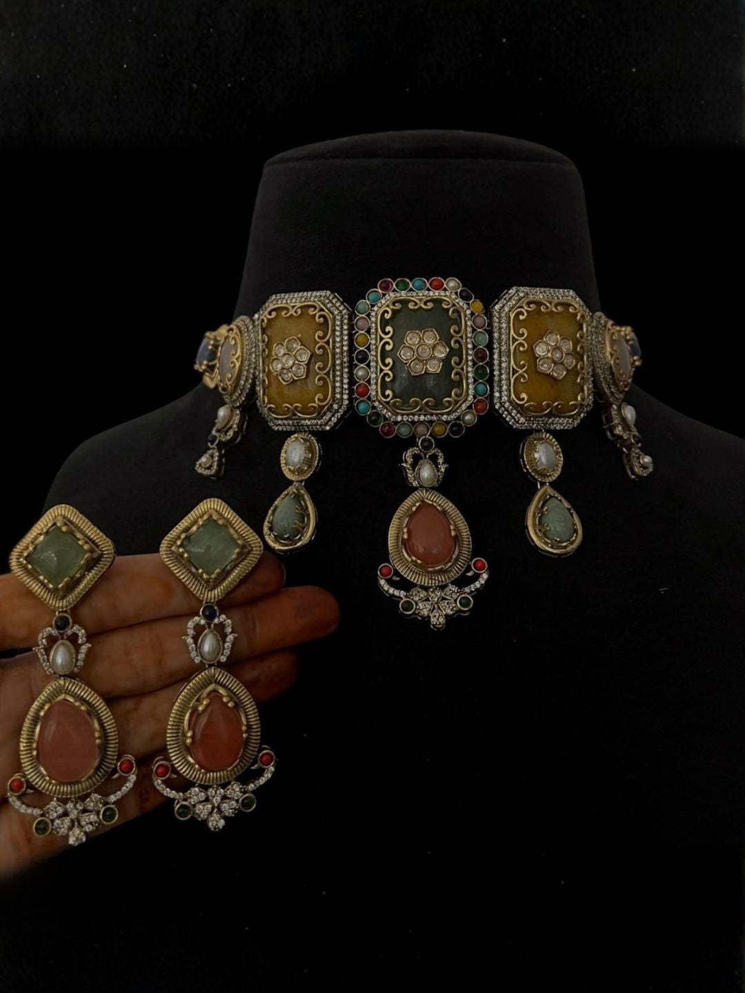 Ishhaara Heritage Polki Kundan Necklace Set