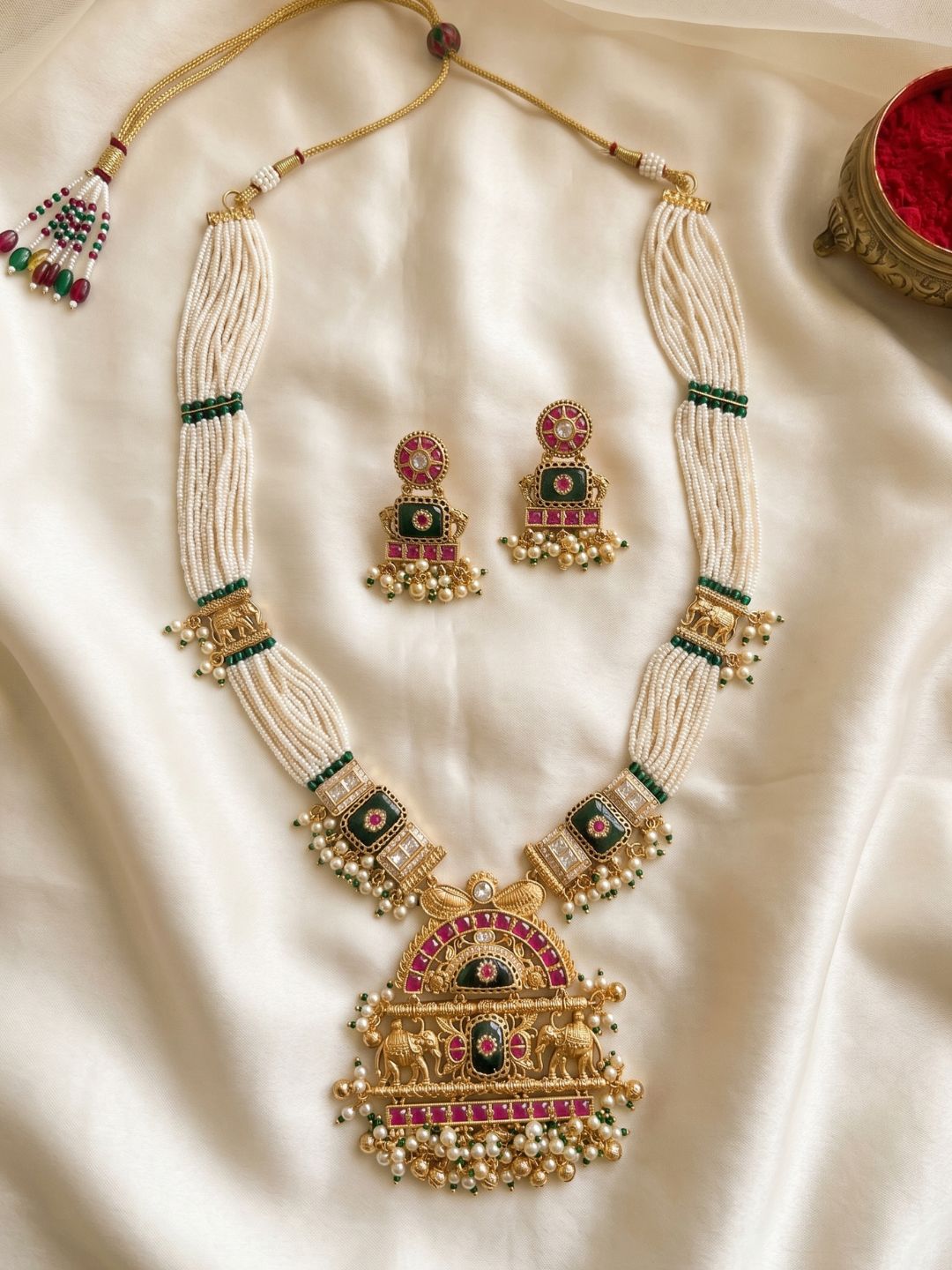 Ishhaara Heritage Red And Green Stone Studded Mala