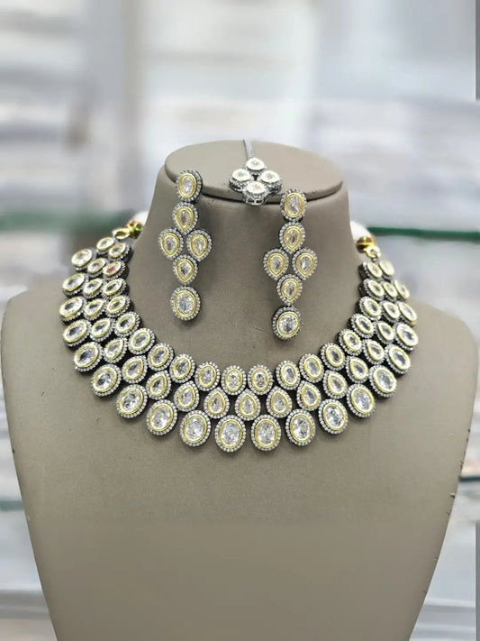 Ishhaara Heritage Uncut Polki Set With Earrings