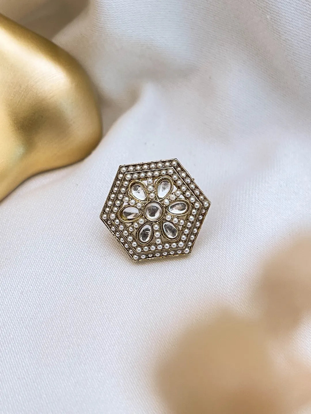 Ishhaara Hexagon Moti Finger Ring
