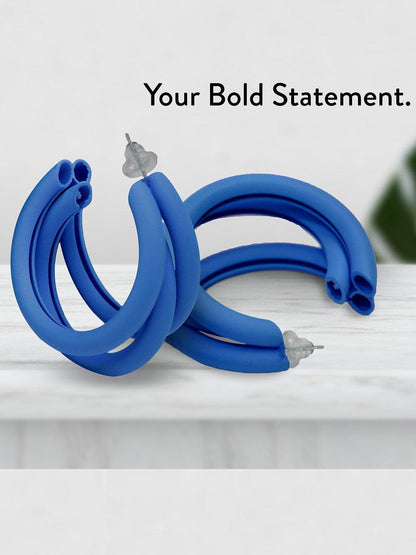 Ishhaara Hina Khan In Triple Hoop Earrings Blue