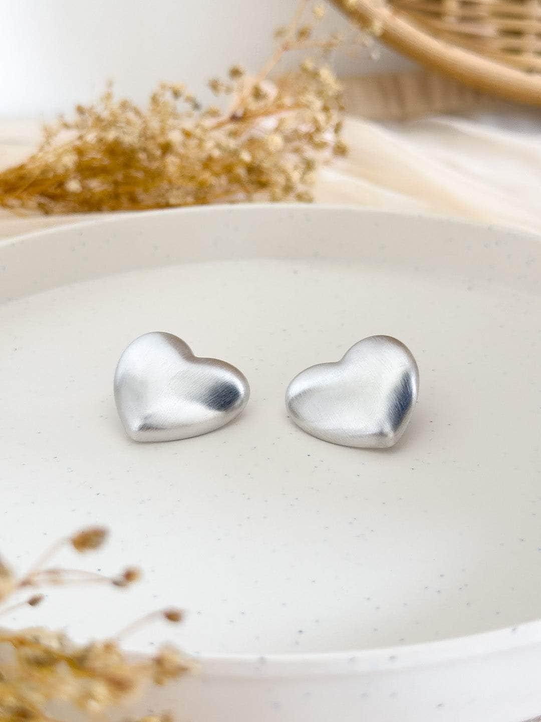 Ishhaara Hollow Heart Stud Earrings