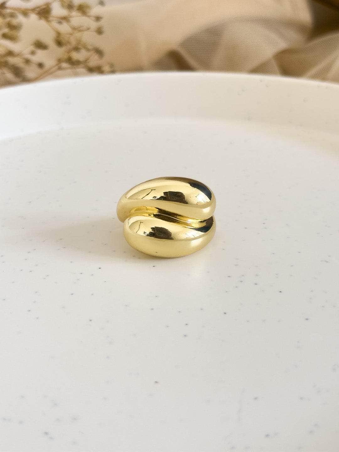 Ishhaara Huggie Rings