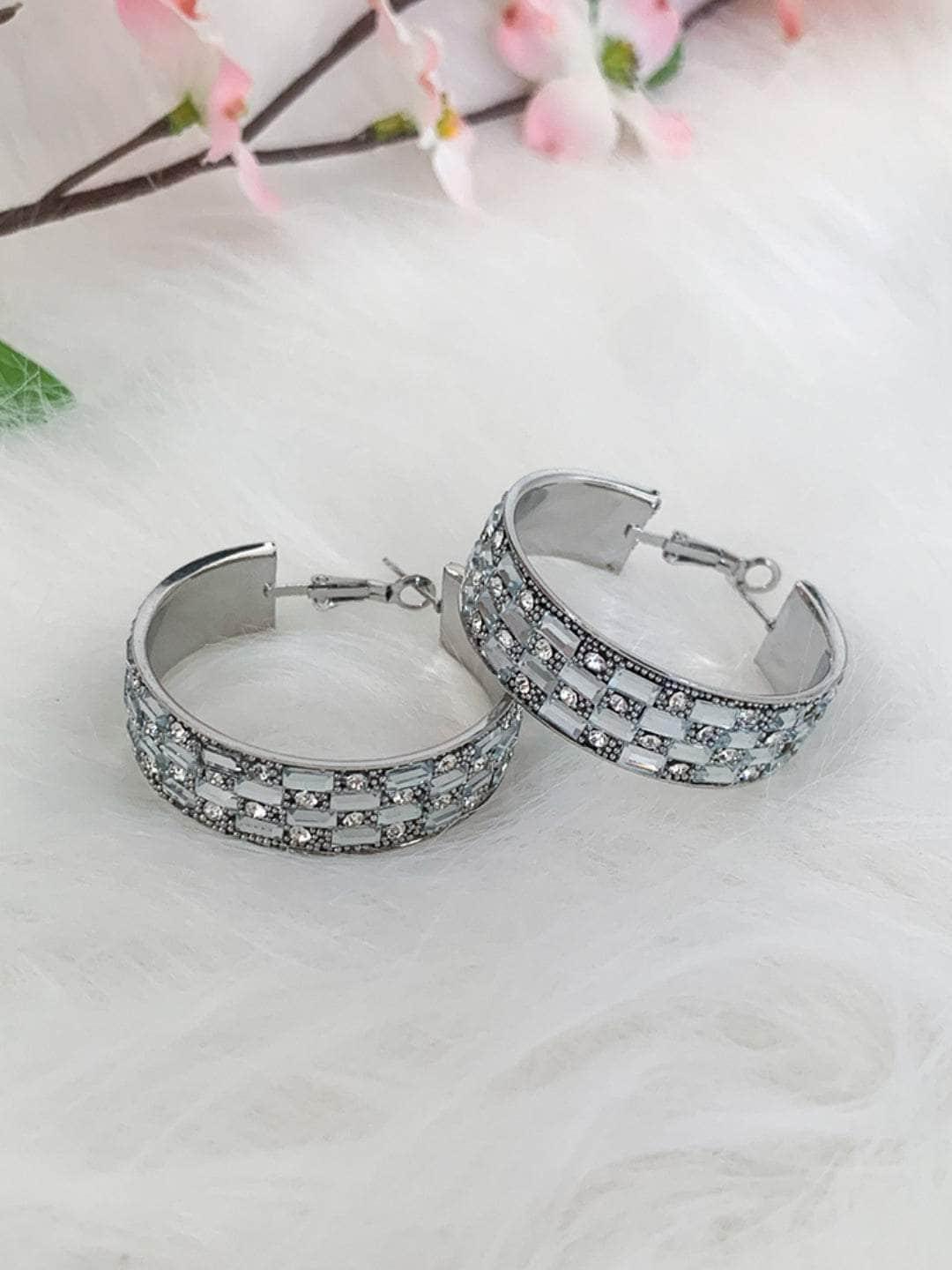 Ishhaara Huma Qureshi In Bejeweled Hoops