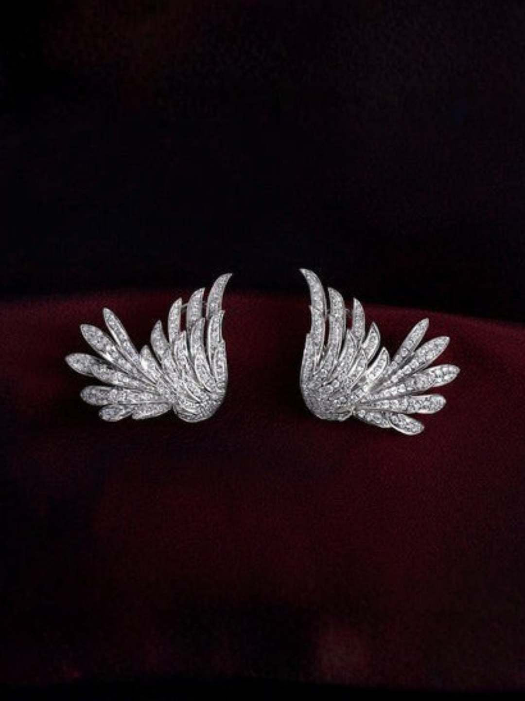 Ishhaara Icarus Stud Earring