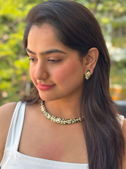 Ishhaara Imperial Green And Gold Enamel Choker Set