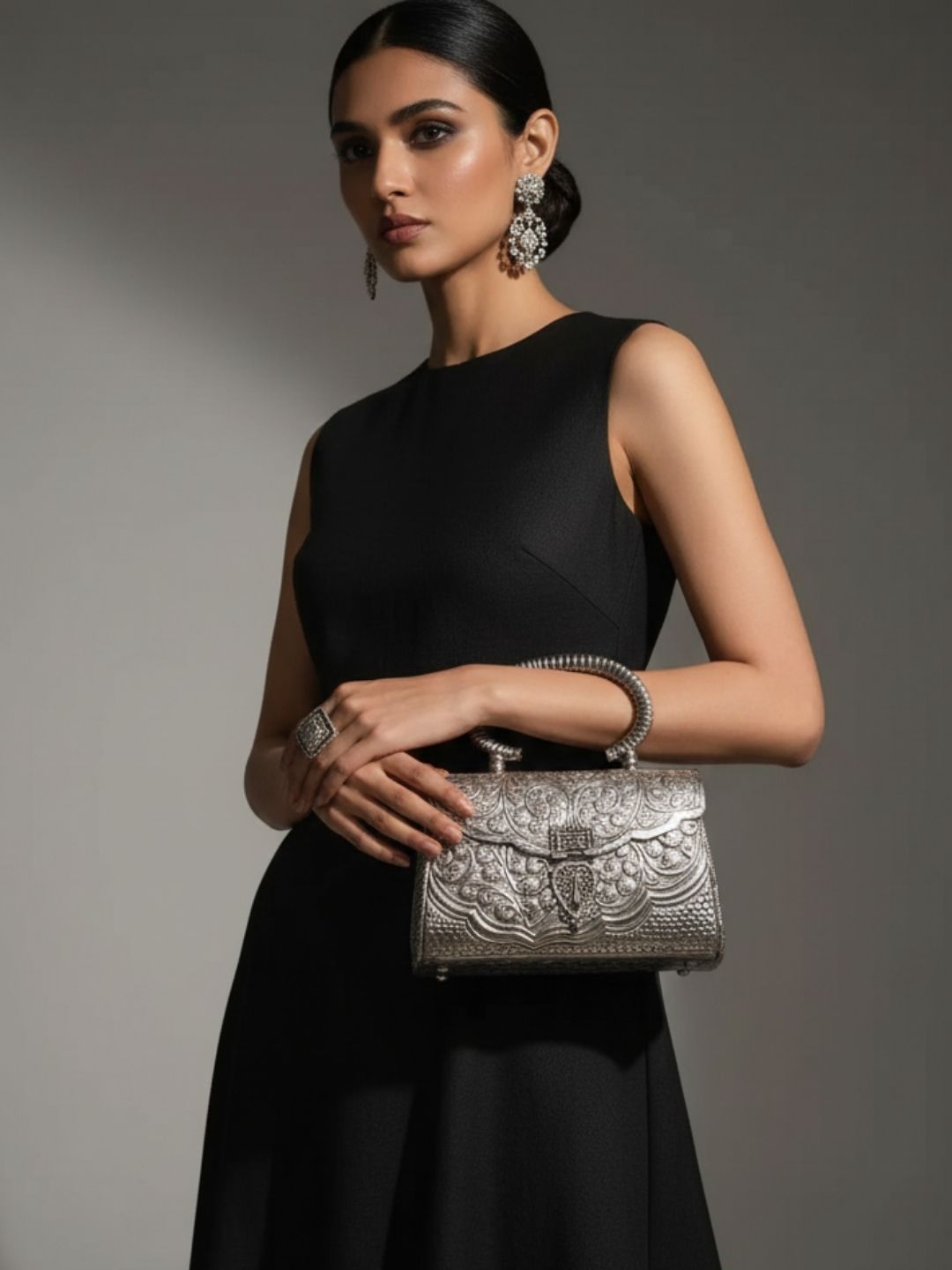 Ishhaara Indian Ethnic Antique Clutch Bag