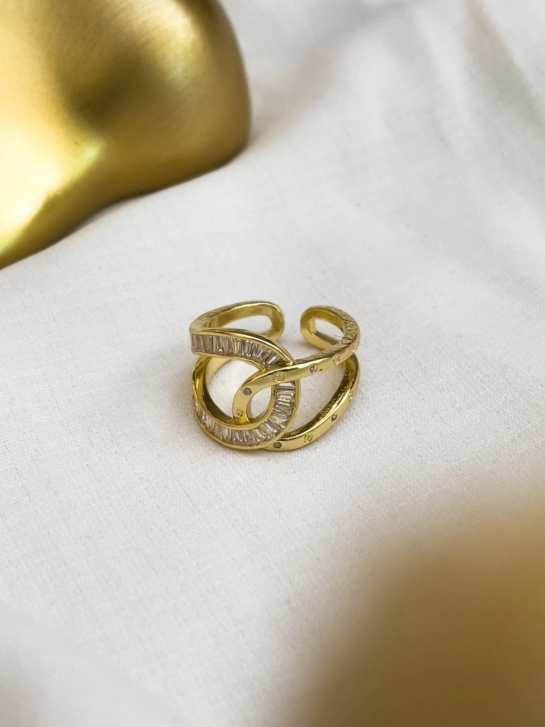 Ishhaara Infinity Luxe Ring