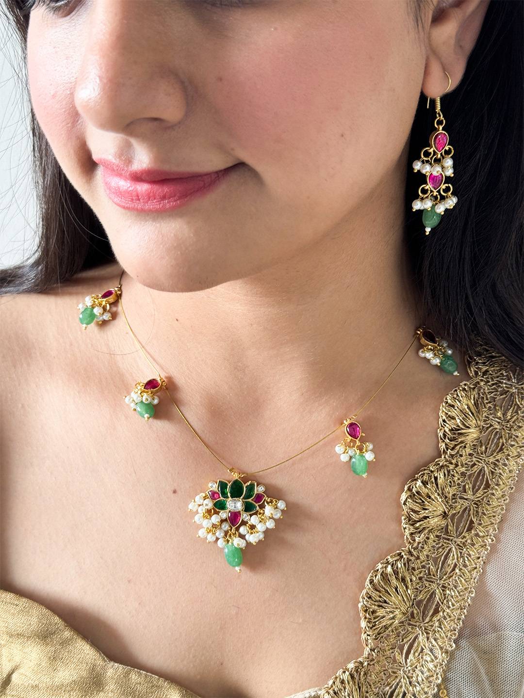 Ishhaara Invisible Jadau Kundan Necklace