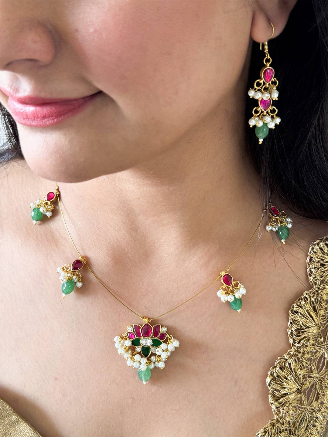 Ishhaara Invisible Jadau Kundan Necklace