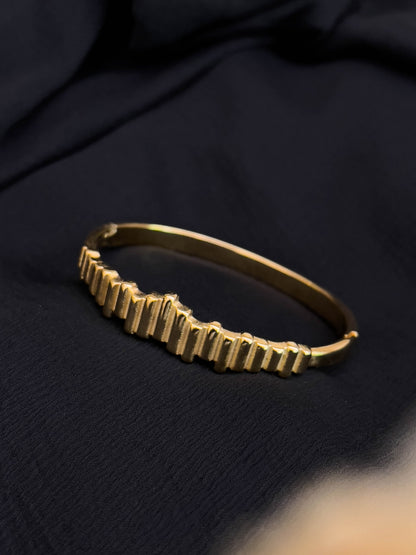Ishhaara Irregular Geometric Stainless Steel Kada