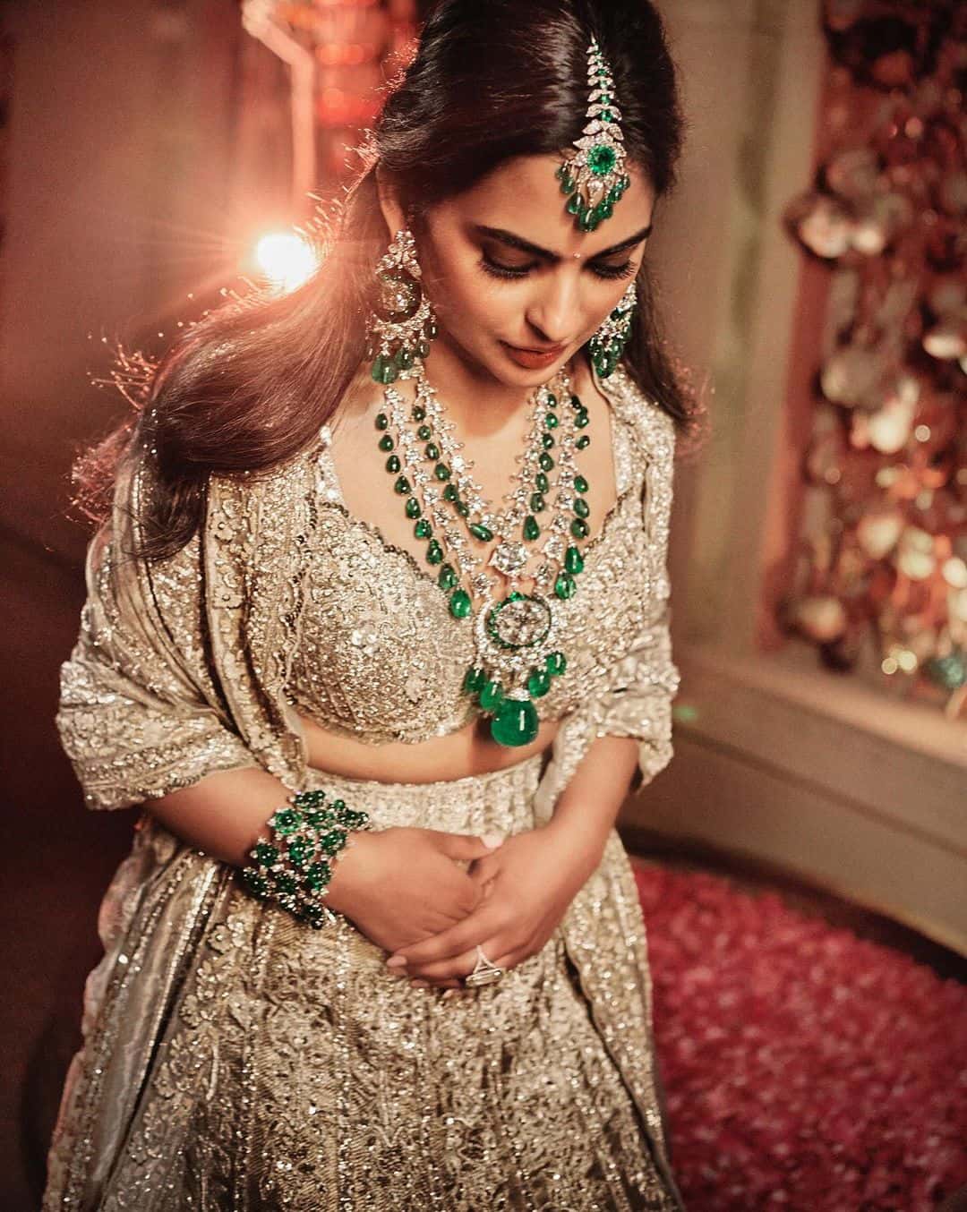 Ishhaara Isha Ambani Inspired Long Emerald Necklace
