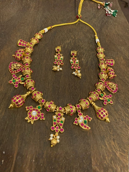 Ishhaara Jadau Antique Necklace Set