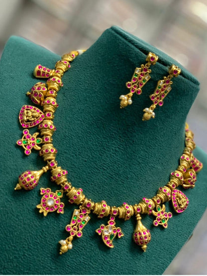 Ishhaara Jadau Antique Necklace Set
