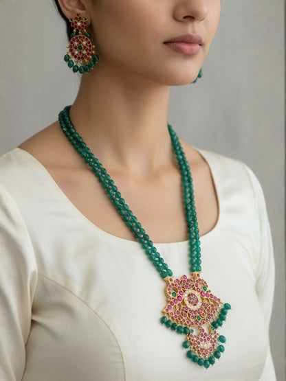 Ishhaara Jadau Flower Green Beads Pendant Set