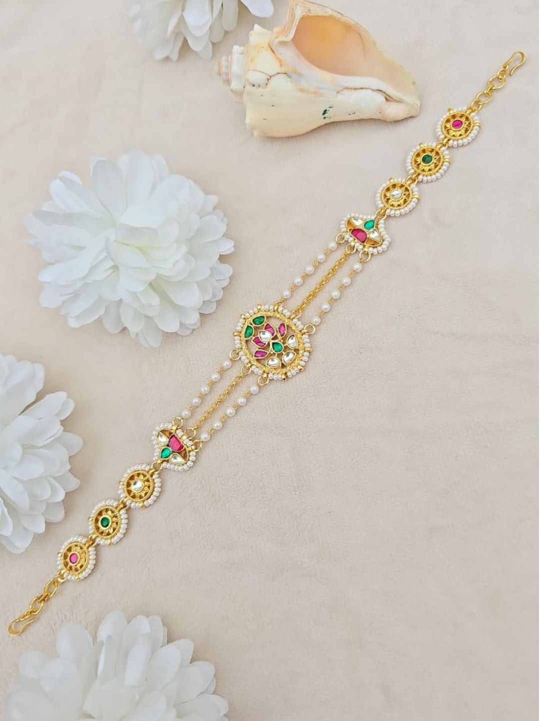 Ishhaara Jadau Kundan And Pearl Studded Mathapatti