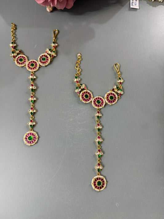 Ishhaara Jadau Kundan Hathphool